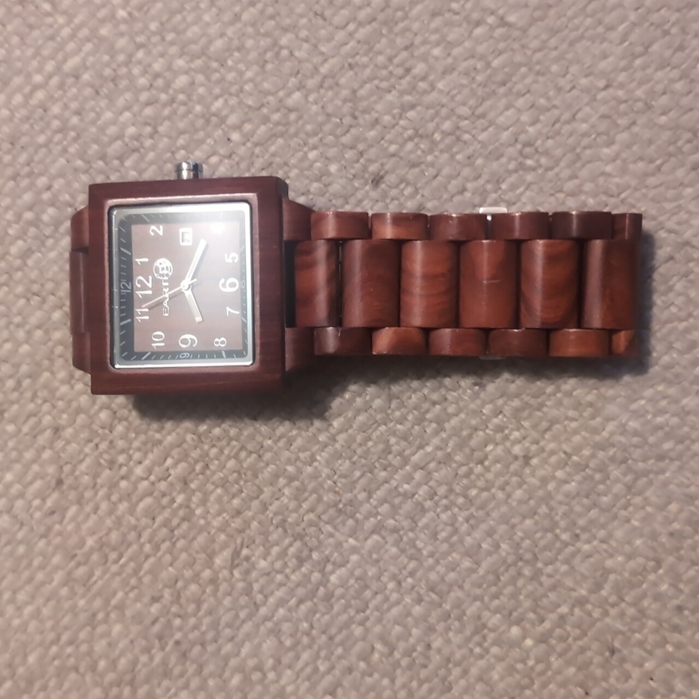 Earth wood watch